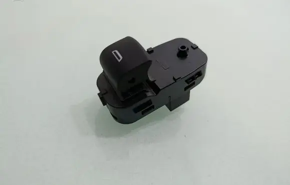 Buick Encore GX I Electric window control switch 84139701