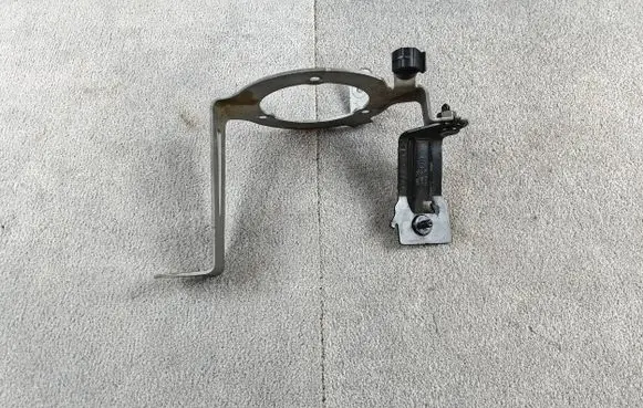 Audi A3 S3 8V Secondary air pump holder 5Q0906617A 5Q0906129