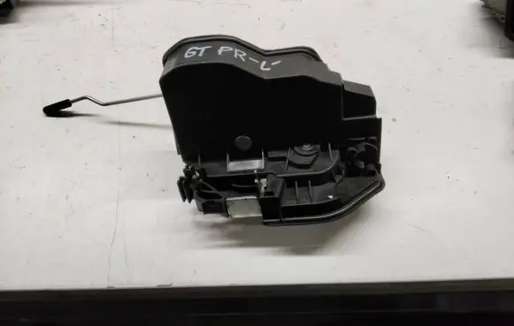 BMW 5 GT F07 Front door lock