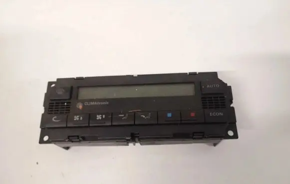 Volkswagen PASSAT B5 Climate control unit