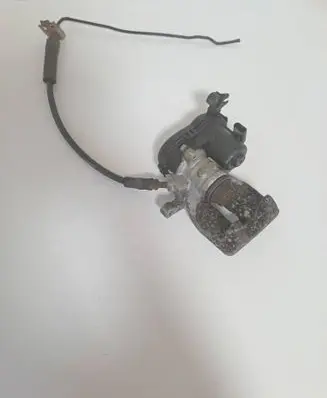Rear brake caliper