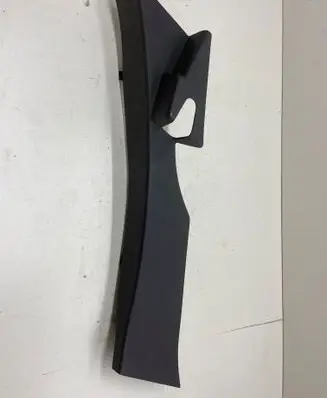 (D)pillar trim (top)