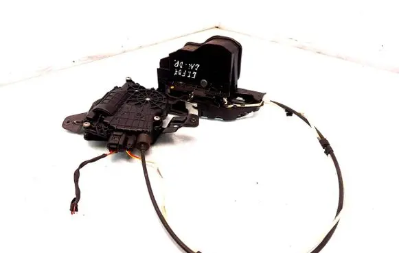 BMW 5 GT F07 Rear door soft close latching motor 7149448