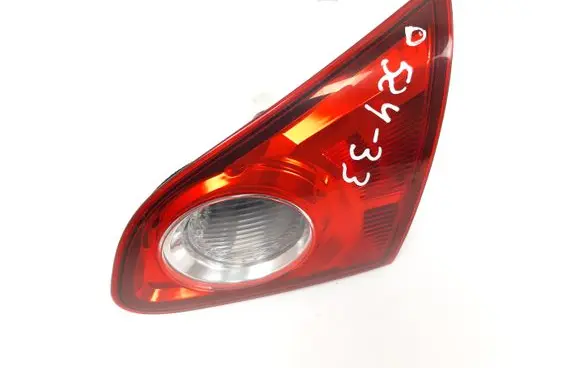 Nissan Qashqai Tailgate rear/tail lights 89071064 26550JD800