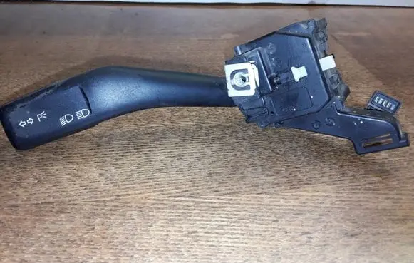 Volkswagen Golf V Indicator stalk ANP80H012A
