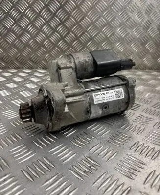 Volkswagen Tiguan Starter motor 02E911024H