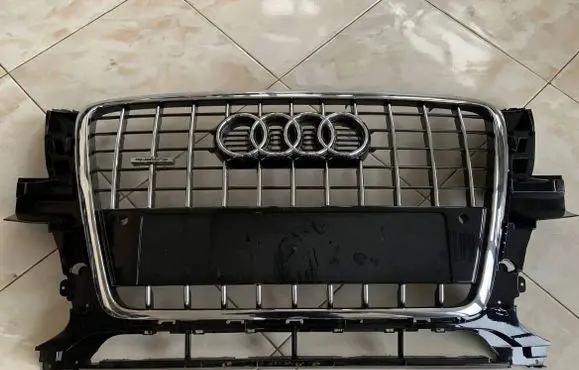 Audi Q5 SQ5 Front bumper upper radiator grill 8R0853651B 8R0853651C 8R0853651D
