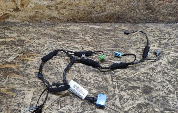 Jaguar XJL Front door wiring loom AW9314A205CB