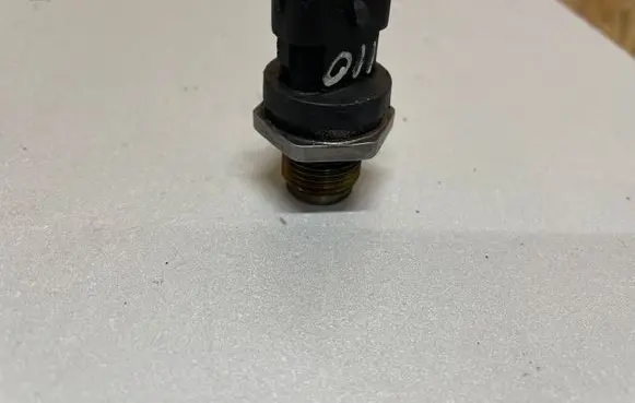 Fuel pressure sensor