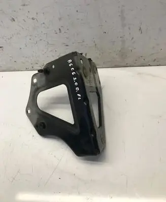 Audi A6 S6 C6 4F Fender mounting bracket 4F0821136A AM508S109