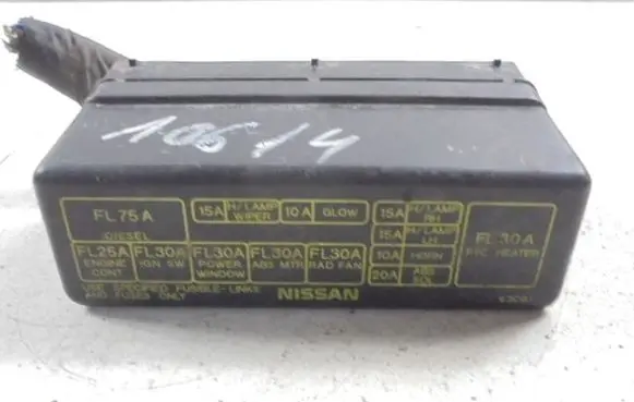 Nissan Sunny Fuse box set 63C01