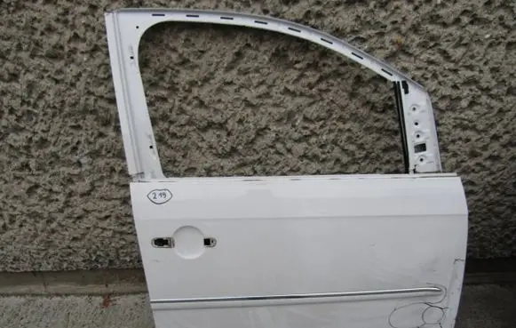 Volkswagen Caddy Front door 2K5831312