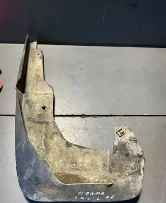 Honda CR-V Front mudguard 75810