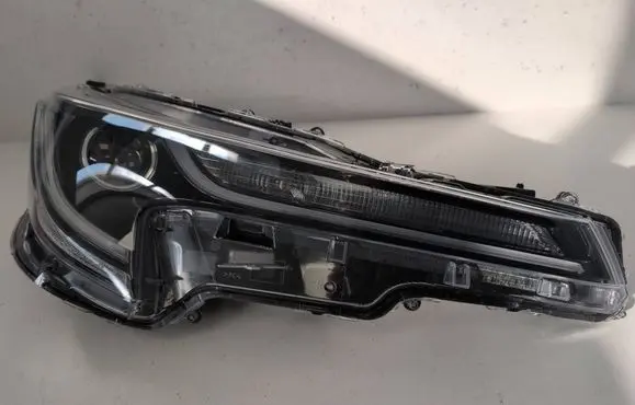 Toyota Corolla E210 E21 Headlight/headlamp 8111002S70 90119225