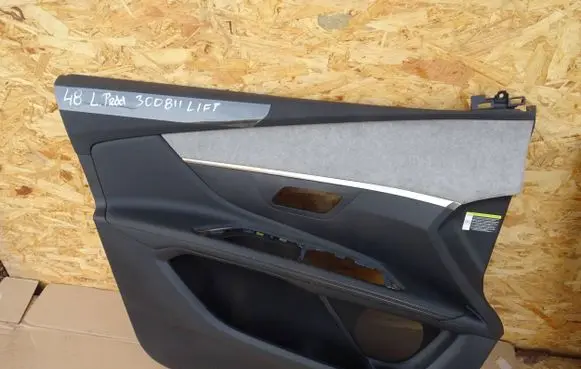 Peugeot 3008 II Trunk/boot side trim panel