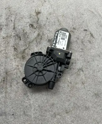 Hyundai Santa Fe Front door electric window regulator 400907