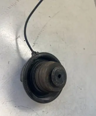 Opel Combo C Fuel tank filler cap 13140958