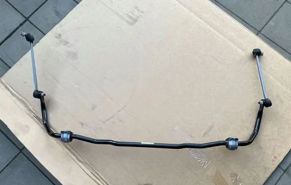 Seat Ibiza V (KJ) Front anti-roll bar/sway bar 2Q0411303M