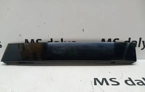 Mercedes-Benz GL X164 Rear door glass trim molding A1646700787 1646700787