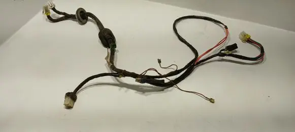 Nissan Patrol Y60 Front door wiring loom 112305J05