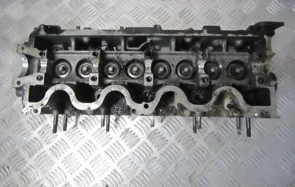Engine head