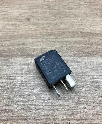 Seat Alhambra (Mk1) Other relay 7M0951253C 95VW10K705EA