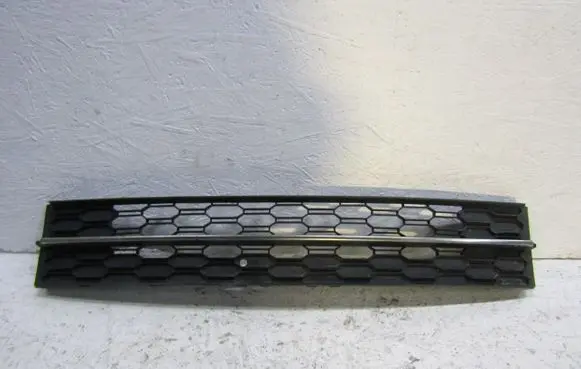 Skoda Octavia Mk3 (5E) Front bumper lower grill 5E0853677M