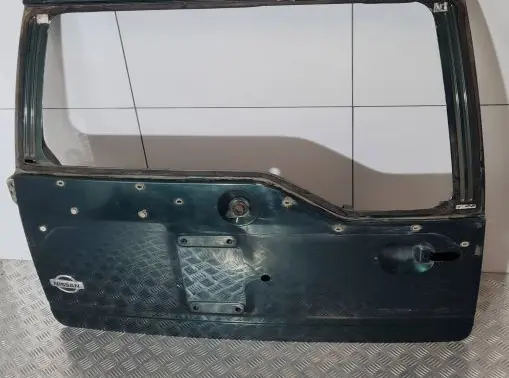 Nissan Terrano Tailgate/trunk/boot lid
