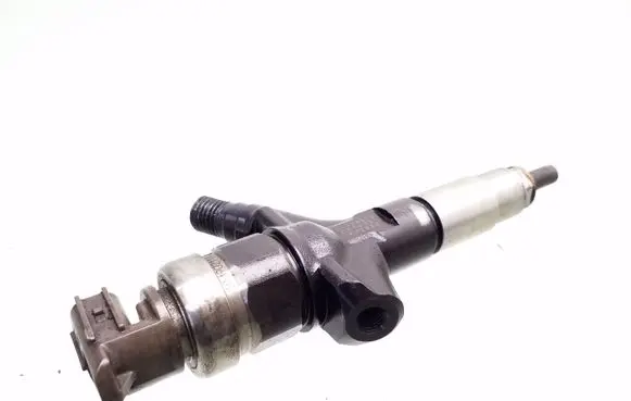 Subaru Forester SH Fuel injector 16613AA020