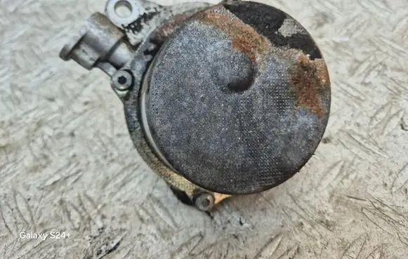 BMW X3 E83 Vacuum pump
