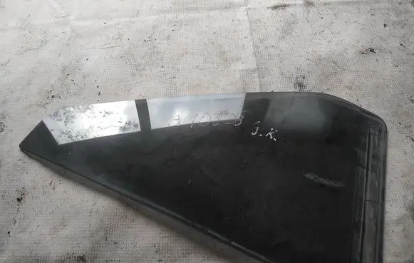 Hyundai Santa Fe Rear vent window glass as3