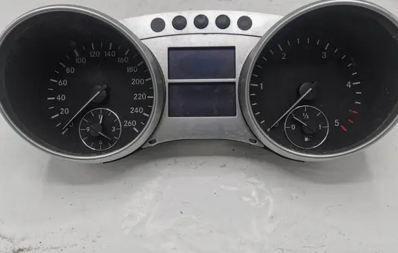 Mercedes-Benz R W251 Speedometer (instrument cluster) A2514405211 A2C53280905