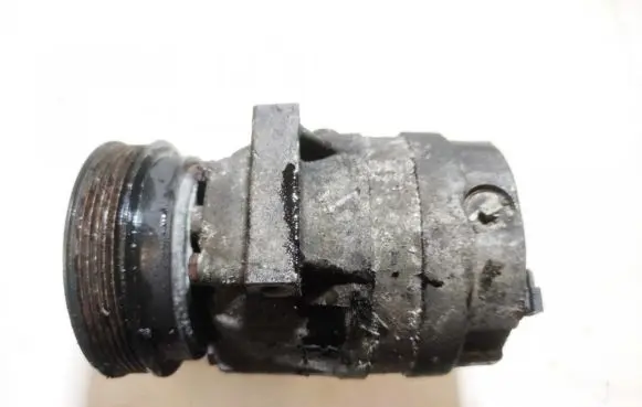 Renault Scenic I Air conditioning (A/C) compressor (pump) 7700103536