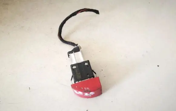 Skoda Octavia Mk2 (1Z) Hazard light switch 1z0953235a