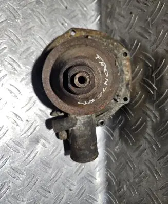 Opel Omega A Water pump