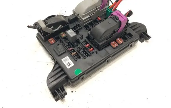 Opel Insignia A Central body control module 13277318
