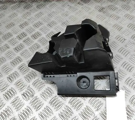 Peugeot 3008 III Rear bumper mounting bracket 9839884280