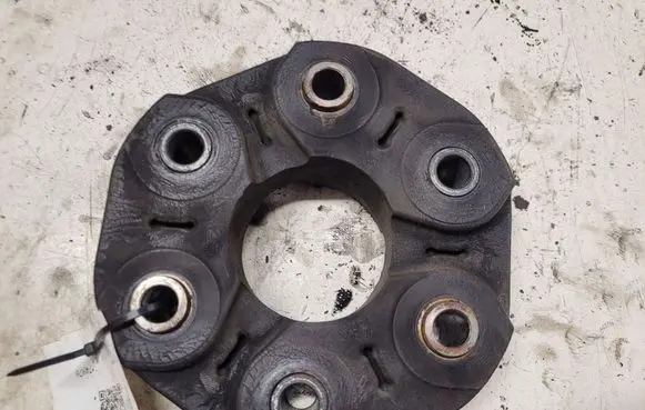 Jaguar XF X250 Rear prop shaft donut coupling/joint 0003110