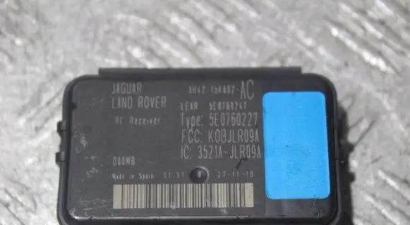 Land Rover Discovery 4 - LR4 Antenna control unit AH4215K602AC