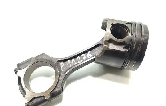 SsangYong Rexton Piston with connecting rod 