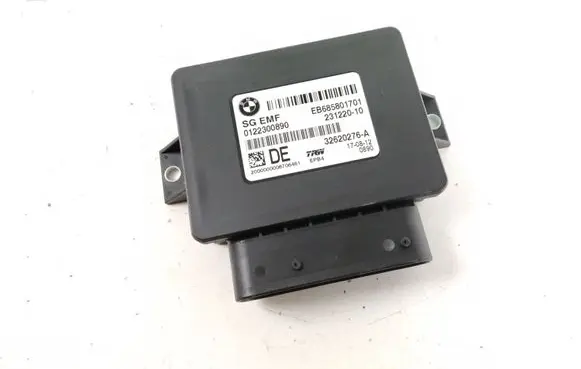 BMW X3 F25 Hand brake control module 6858017