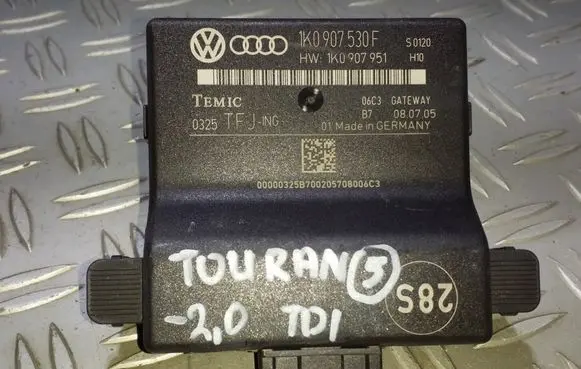 Volkswagen Touran I Other control units/modules 1K0907530F 1K0907951 0325TF