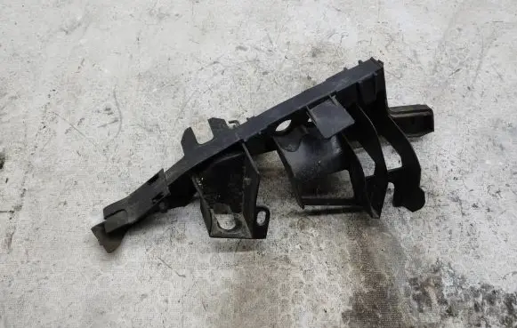 Mercedes-Benz C W205 Other engine bay part A2058317600