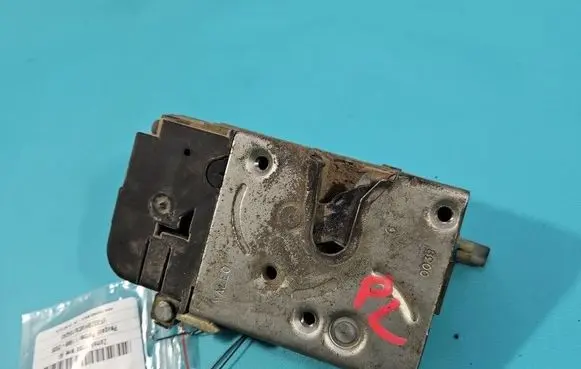 Peugeot Partner Front door lock IMPRK1556810
