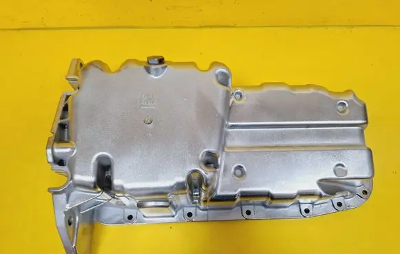 Opel Vectra B Oil sump R90400134