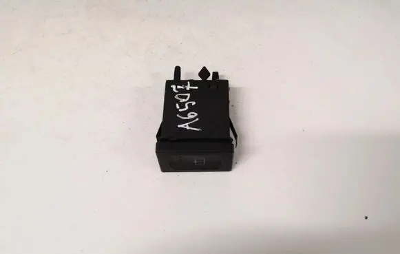 Volkswagen PASSAT B5 Windscreen/window heater switch 3b0959621c