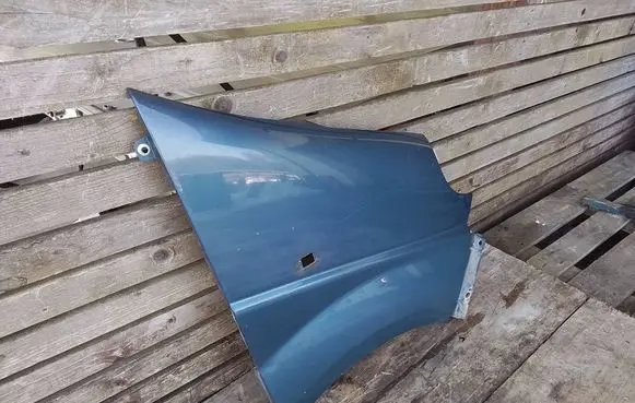 Opel Vivaro Fender 