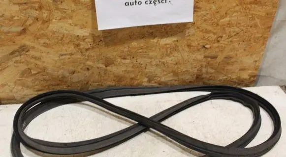 Subaru Forester SJ Rubber seal loading door 63550SG000