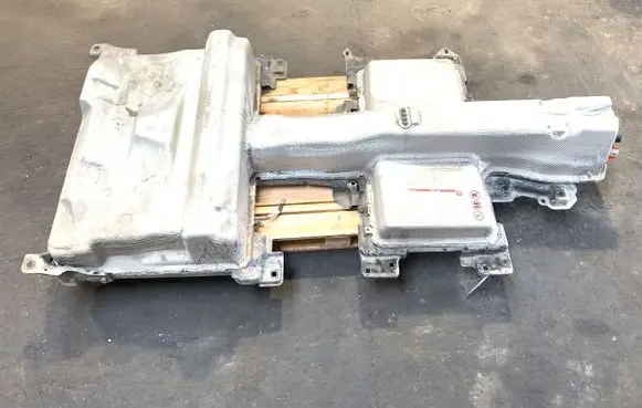 Volkswagen Golf VII Hybrid / electric car battery 12E915703A