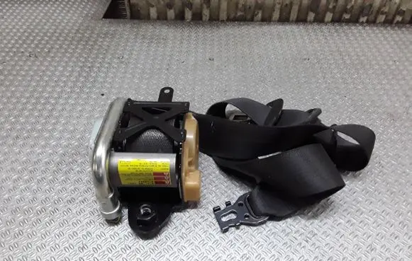 Opel Insignia A Front seatbelt 13303849